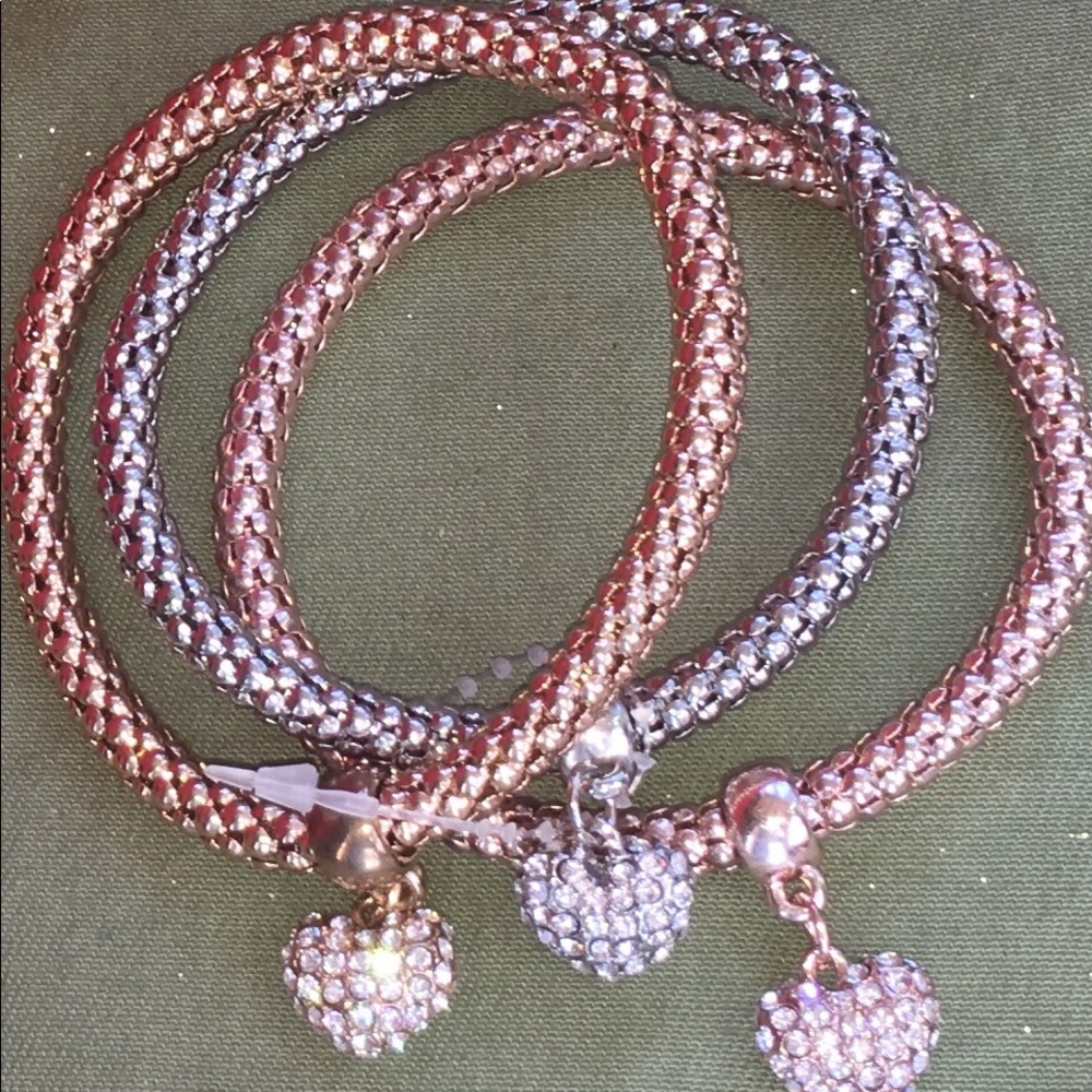 Charm bracelet